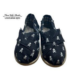 Toms T5 Black Pirate Skull & Crossbones Toddler Shoes